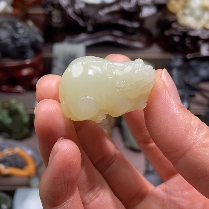 颈饰未镶嵌和田玉