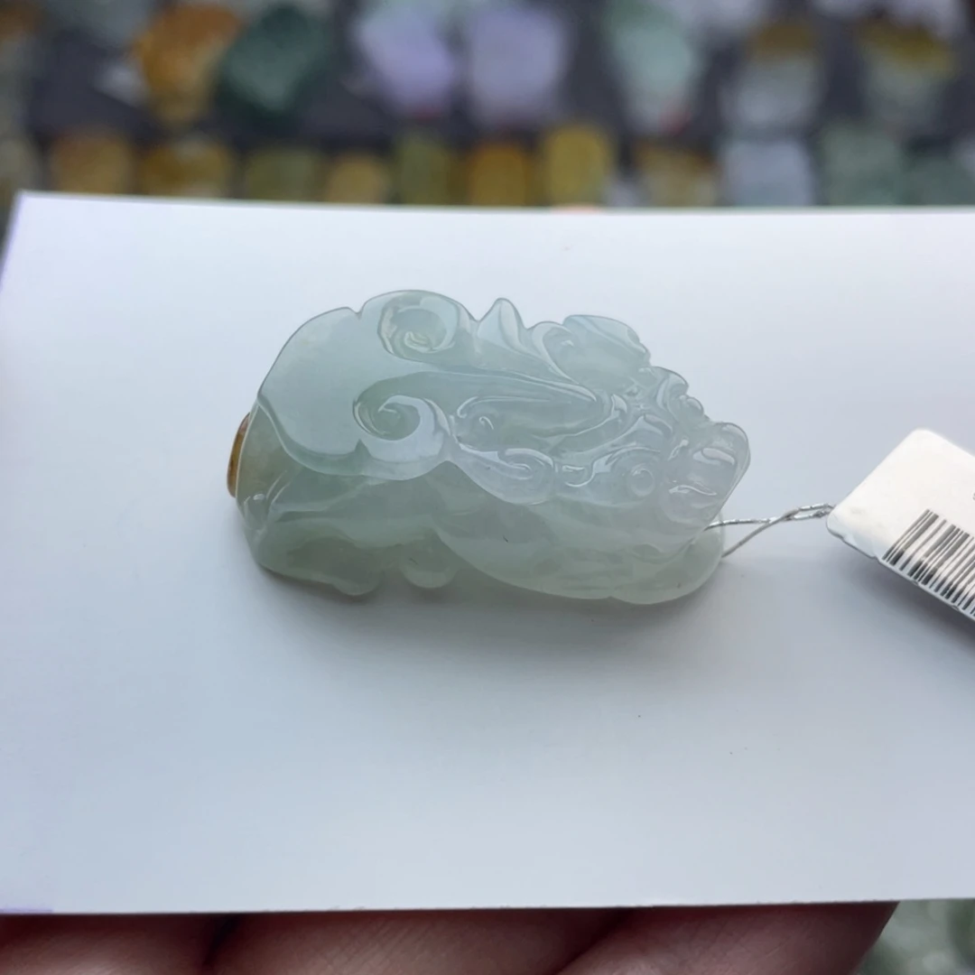 翡翠颈饰未镶嵌貔貅