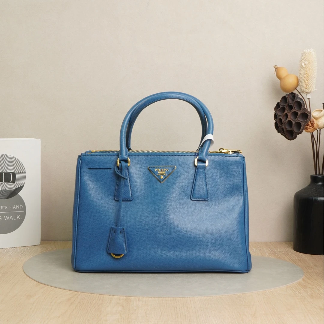 99新 Prada/普拉达 普拉达杀手包小号蓝色牛皮/DS046204