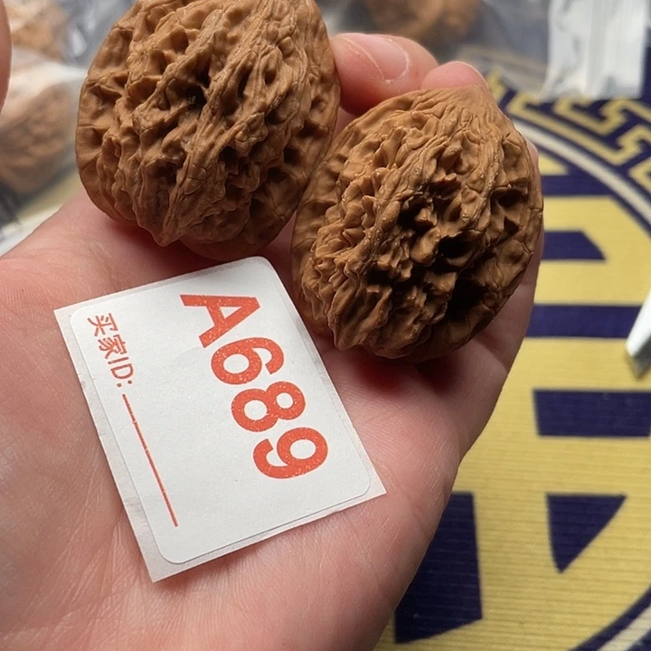 文玩核桃吊坠核桃