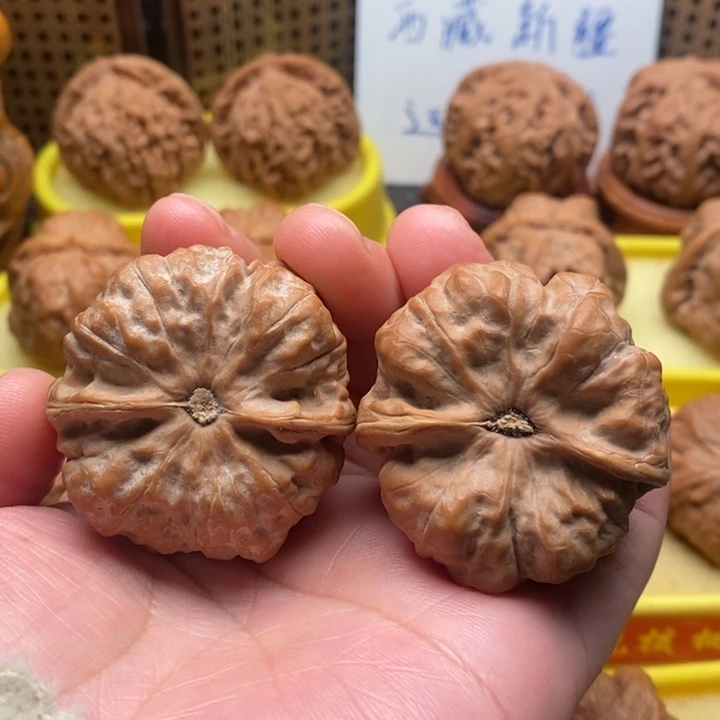 吊坠桃核蛤蟆头41。。。。。