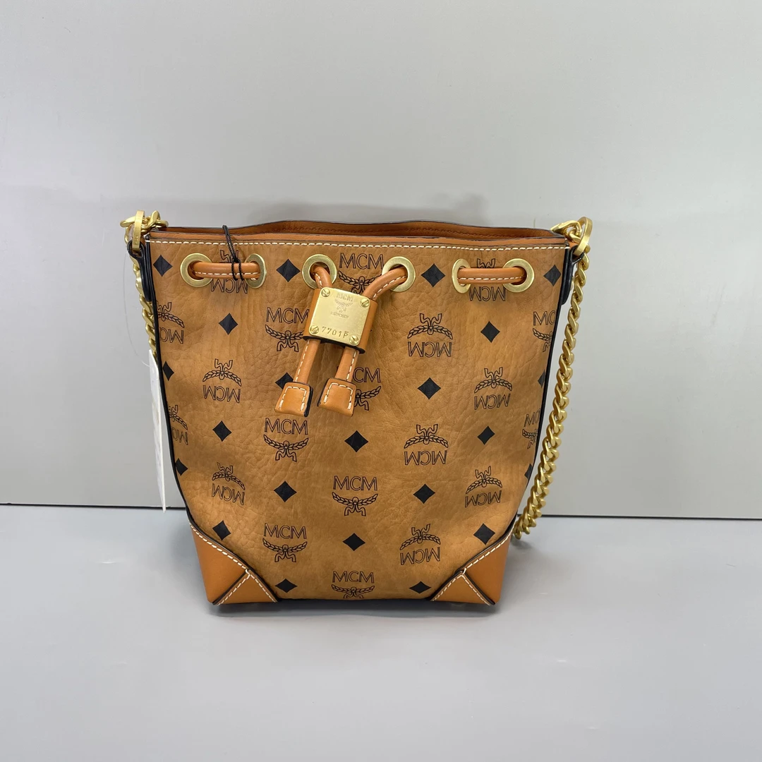 99新 MCM 媚姐/mcm干邑色抽绳水桶包16*20*11cmG021506