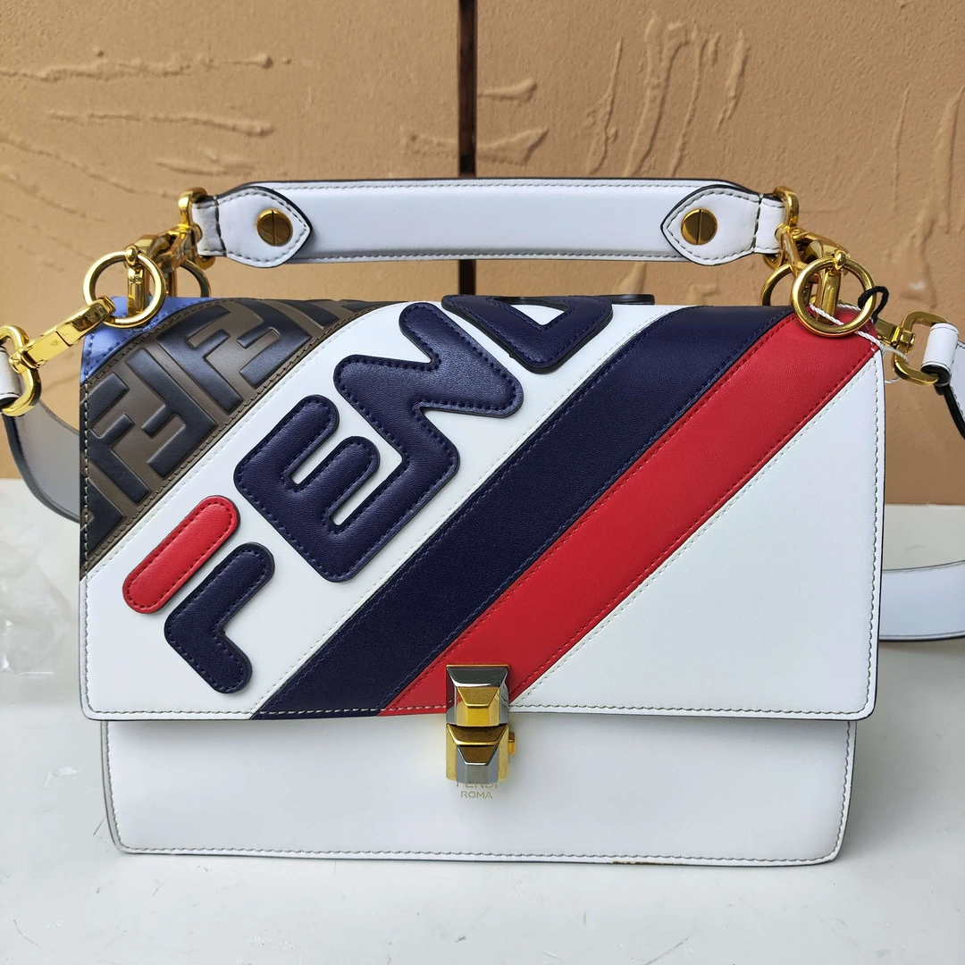 95新 FENDI/芬迪 /KIKI/单肩包/16764089