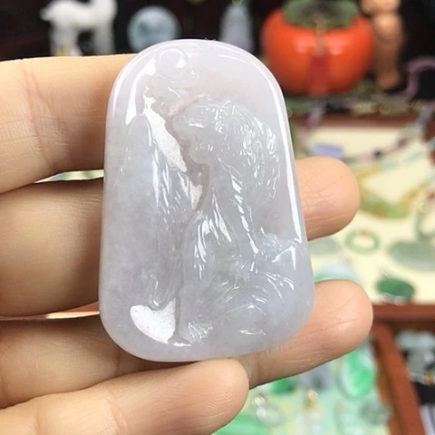 翡翠颈饰未镶嵌虎牌