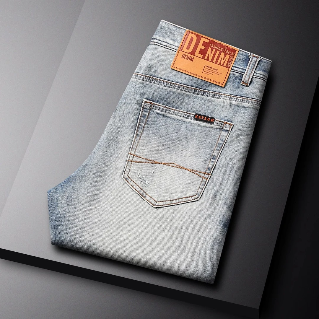 高端牛仔裤男春夏潮牌个性浅色微弹力修身小直筒长裤休闲简约男装