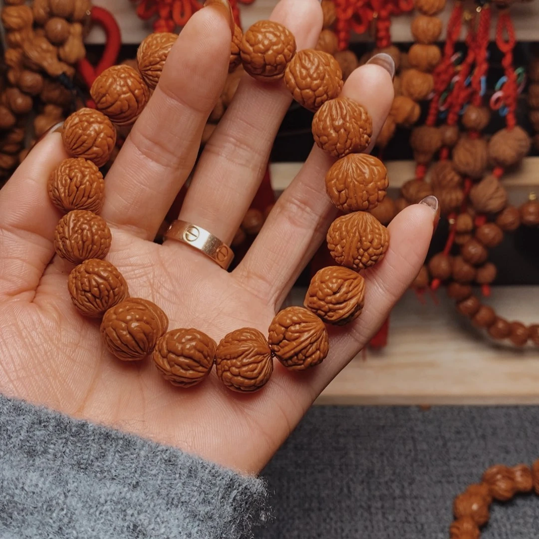 桃核吊坠龙纹桃枭