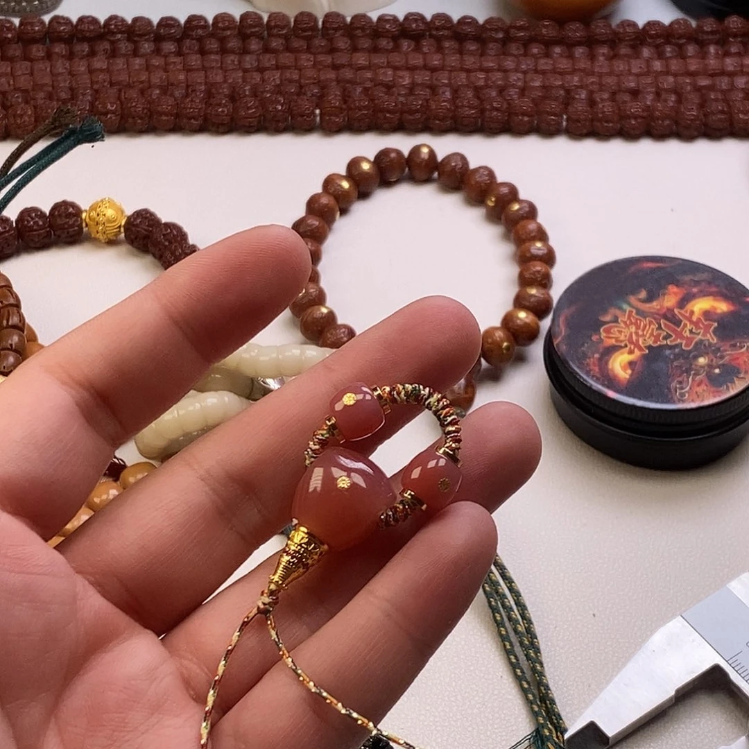 玛瑙/玉髓。。。。。。。。合金。。。。。。。。。