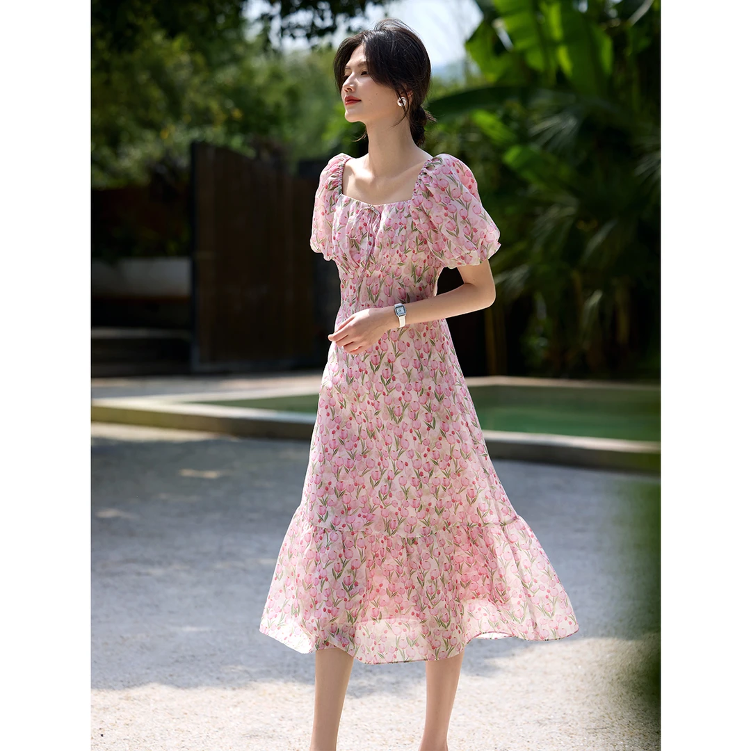 XWI/欣未2025夏季女款浪漫郁金香碎花小泡泡袖碎花连衣裙女士4582