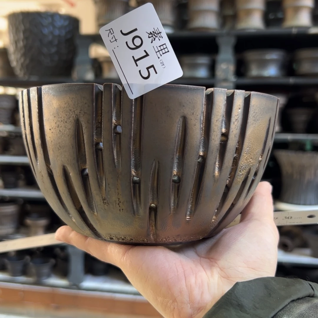 景德镇手工素里内口15高10瑕疵