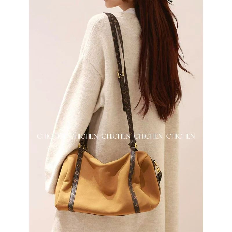 CHICHEN-大容量手提托特包时尚百搭通勤枕头包