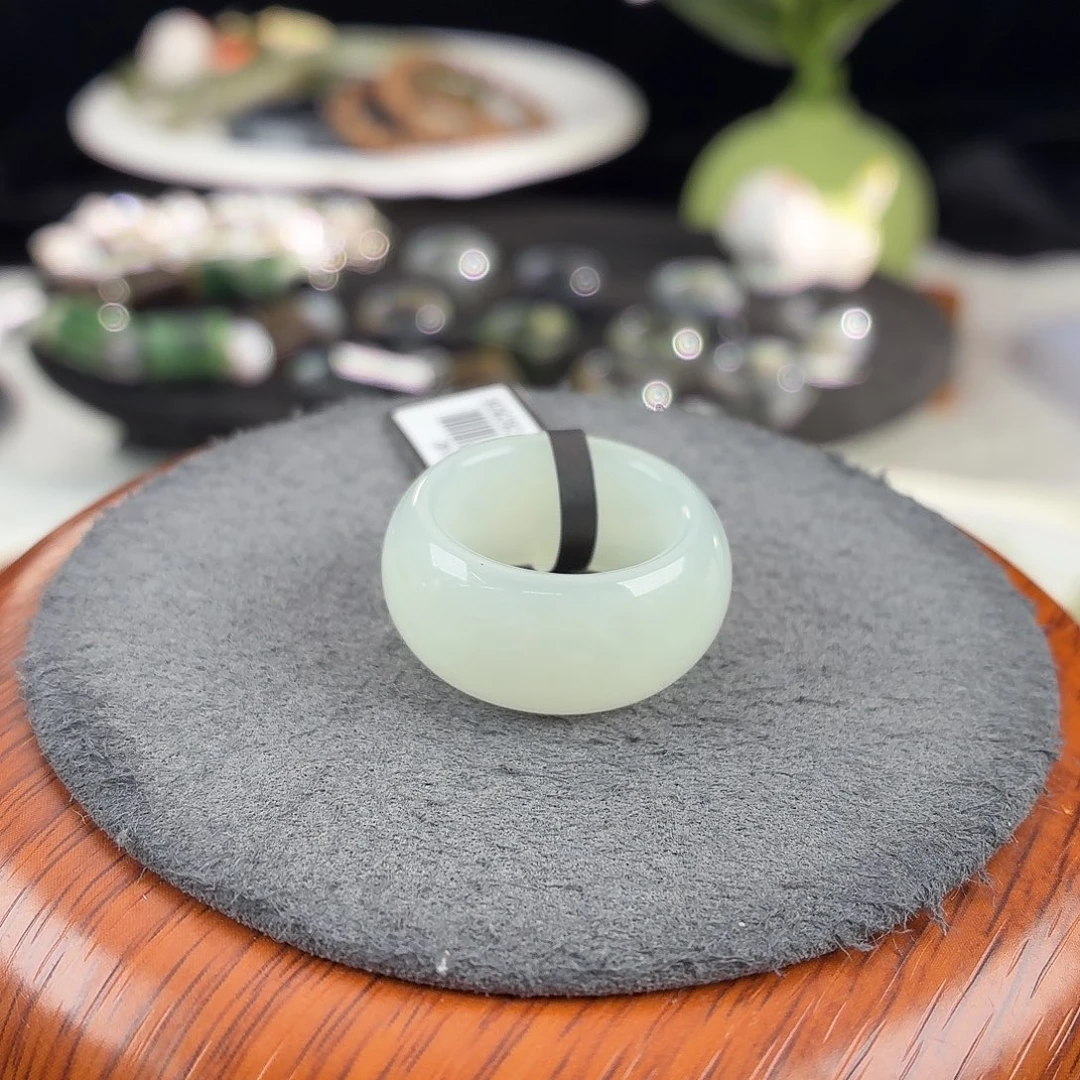 和田玉（糖玉）未镶嵌戒指b60白轮胎17.3