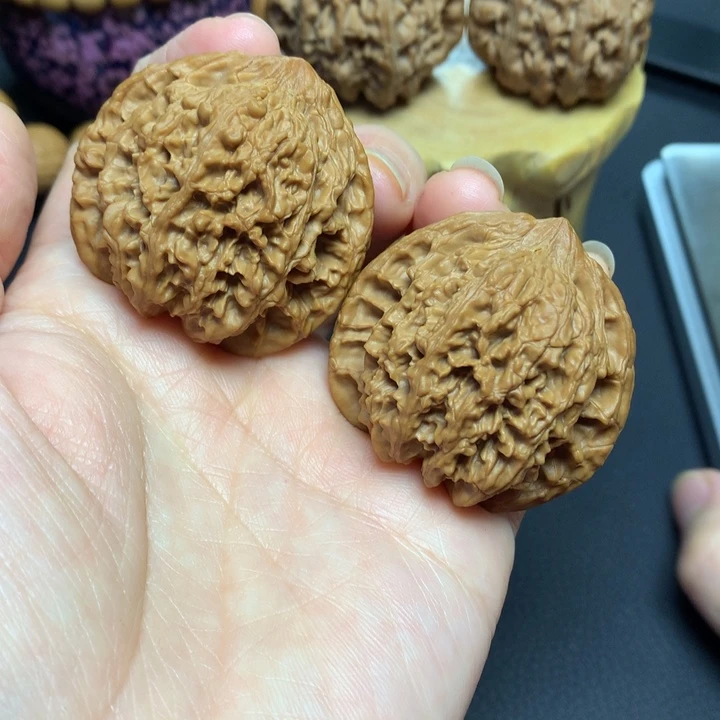 文玩核桃吊坠满天星狮子头41