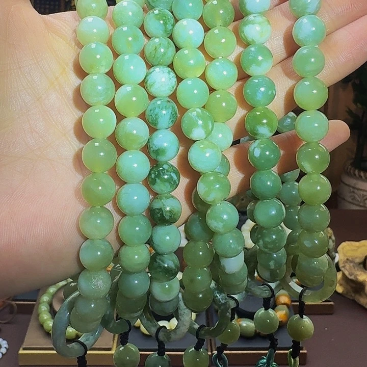 蛇纹石玉手串未镶嵌