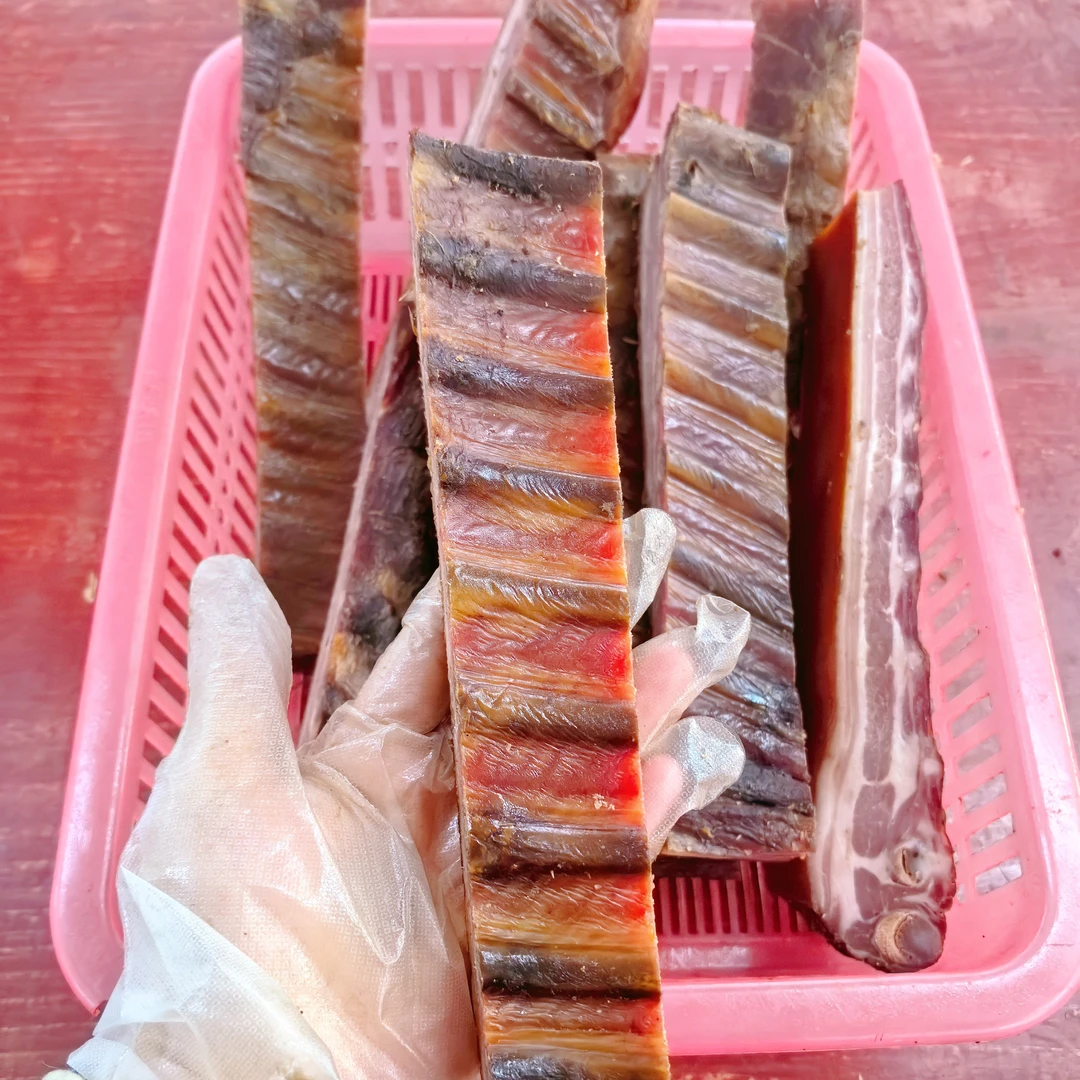 【带皮排骨条腊肉】（ 现场称重计费）恩施土家烟熏排骨五花肉