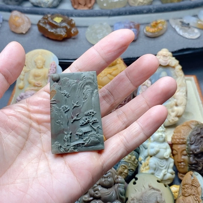 【闪购商品】定制石英质玉吊坠未镶嵌