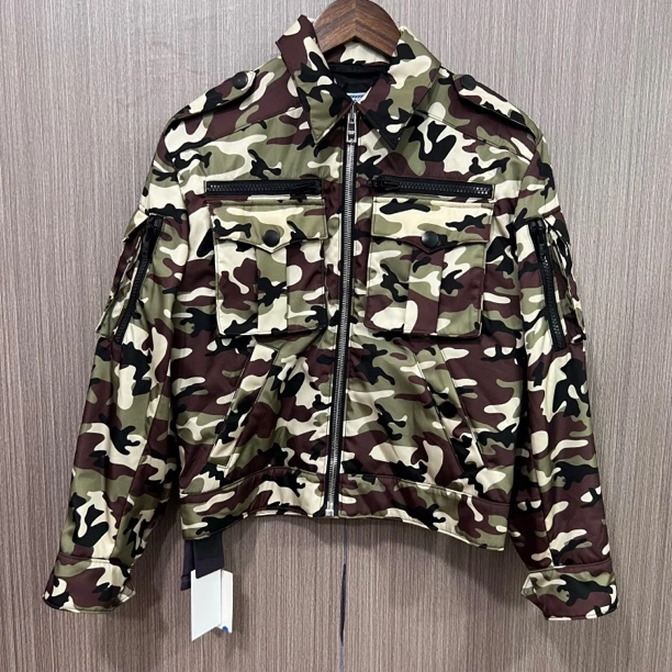 99新 Prada/普拉达 99新带吊Prada普拉达迷彩外套 尺码：44