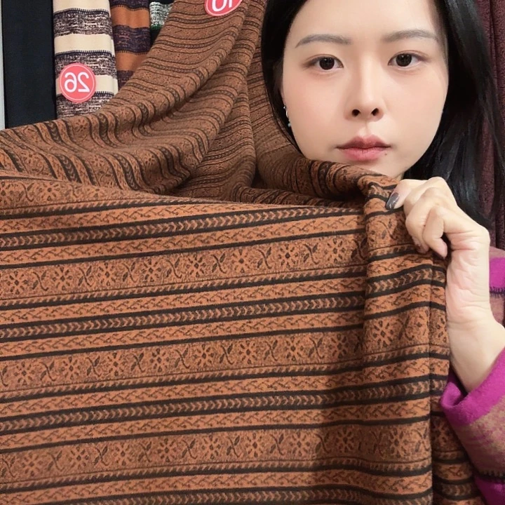 毛绒10号花形半高领一件