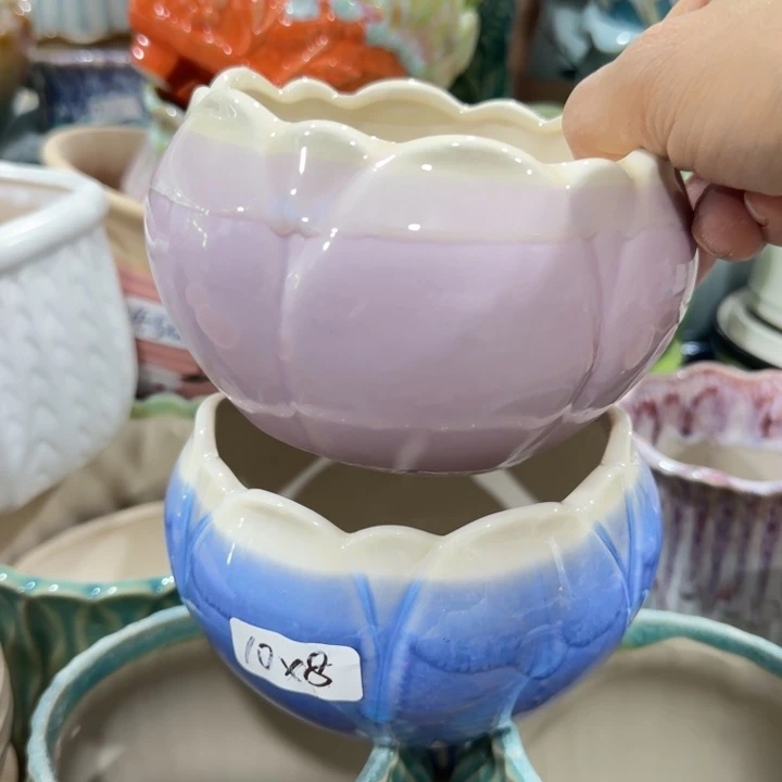 凑9块包邮，有孔，陶瓷花盆