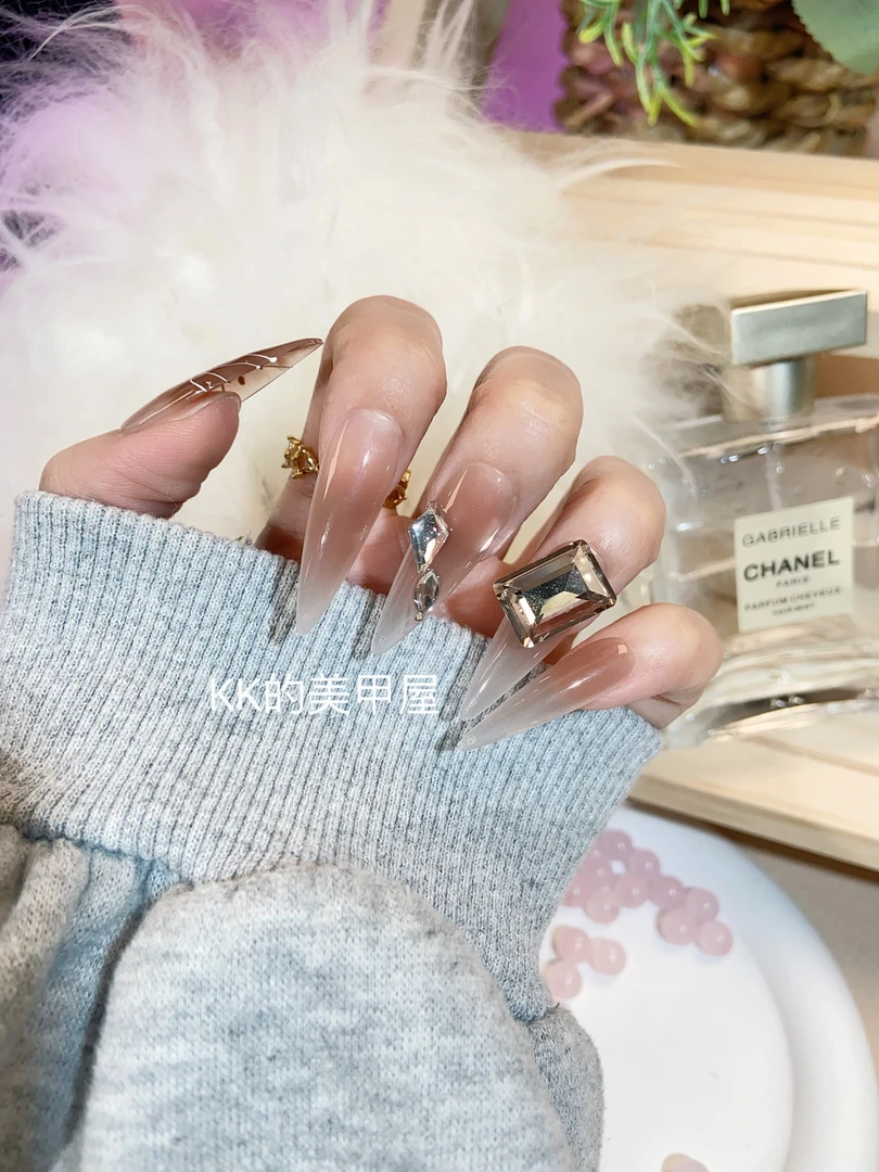 焦糖拿铁美拉德晕染渐变高贵纯手工穿戴甲