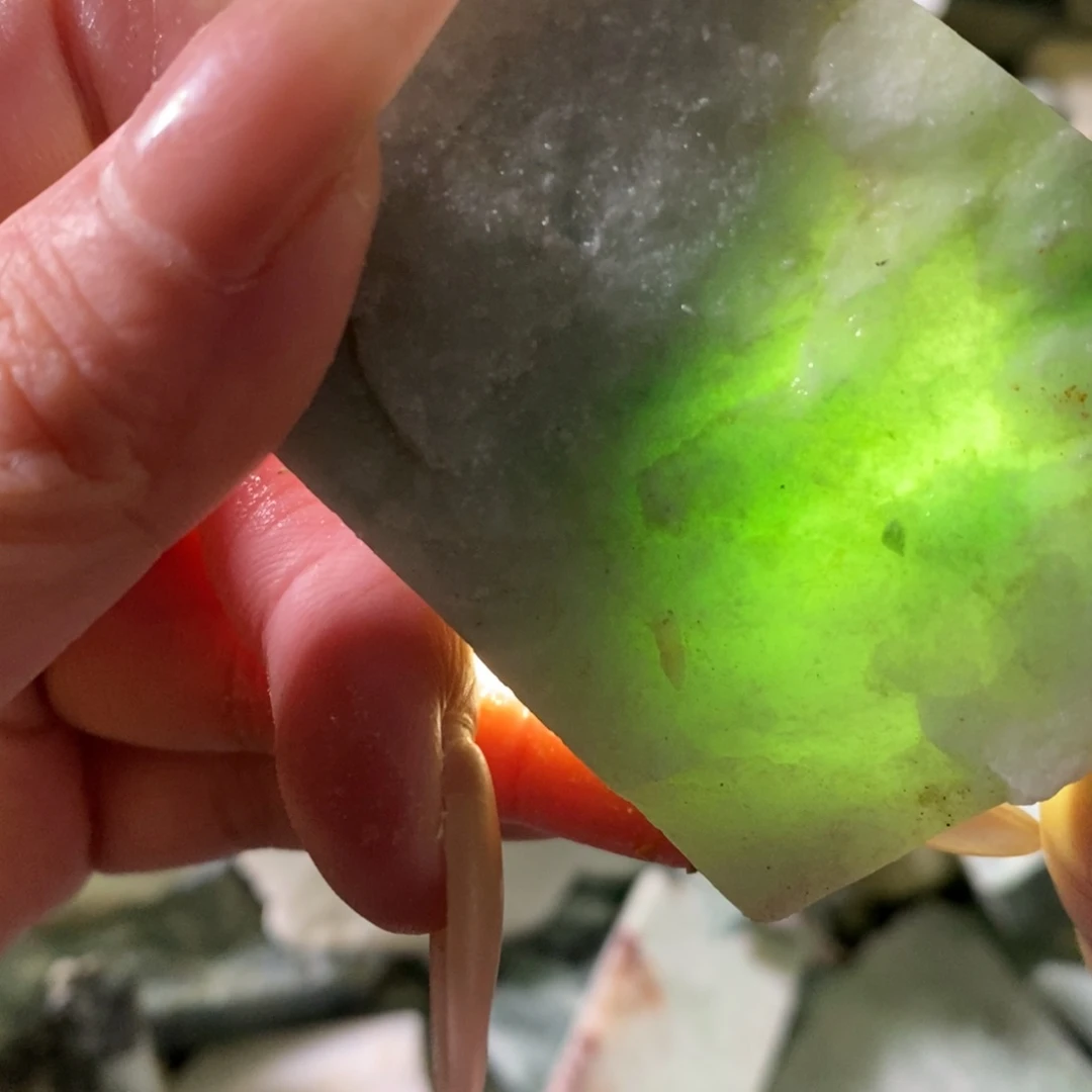 颈饰未镶嵌翡翠天然翡翠