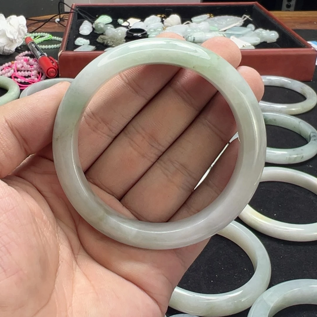 未镶嵌手镯翡翠56包容