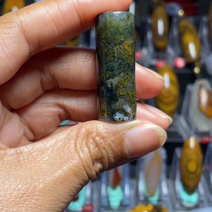 玛瑙/玉髓颈饰未镶嵌M****记