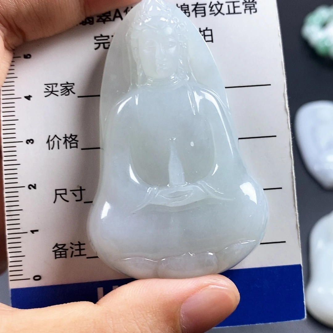 E***e颈饰未镶嵌翡翠翡翠