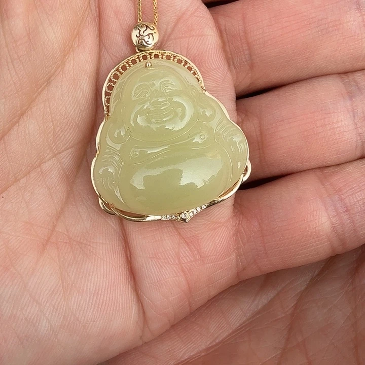 孟***牛和田玉（黄玉）18K金镶嵌颈饰