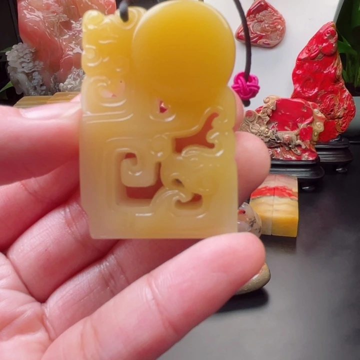 寿山石结晶通透雅玩