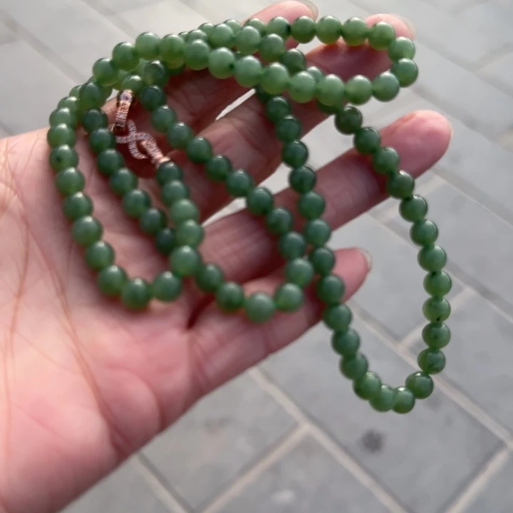 和田玉颈饰未镶嵌碧玉108