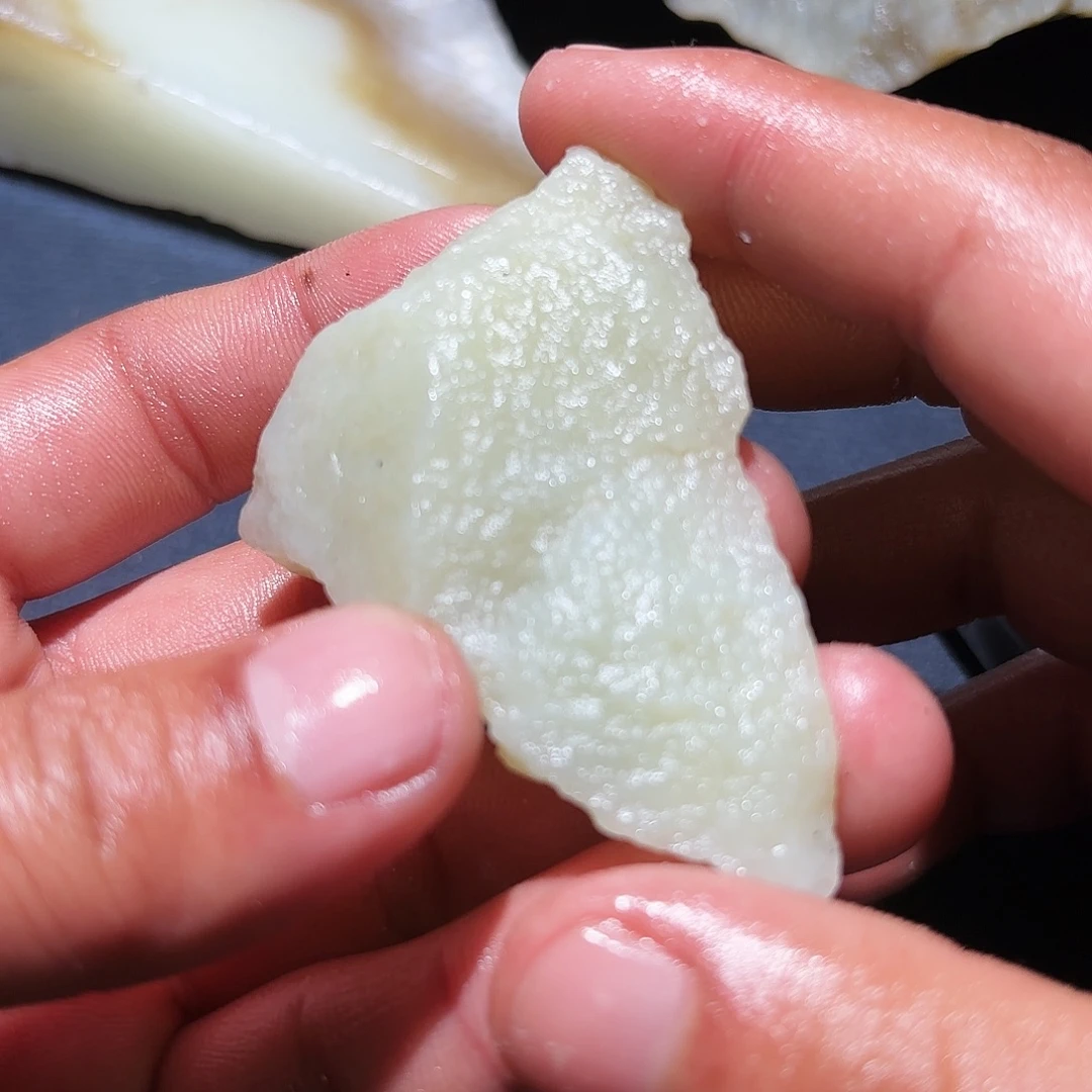 和田玉未镶嵌珠宝奇石