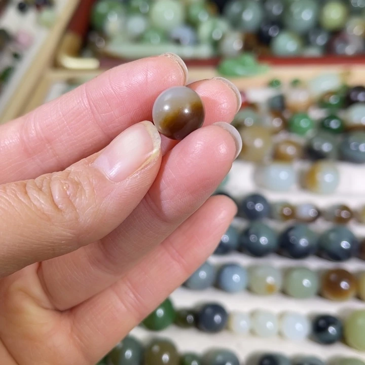 和田玉（糖玉）未镶嵌珠宝半成品