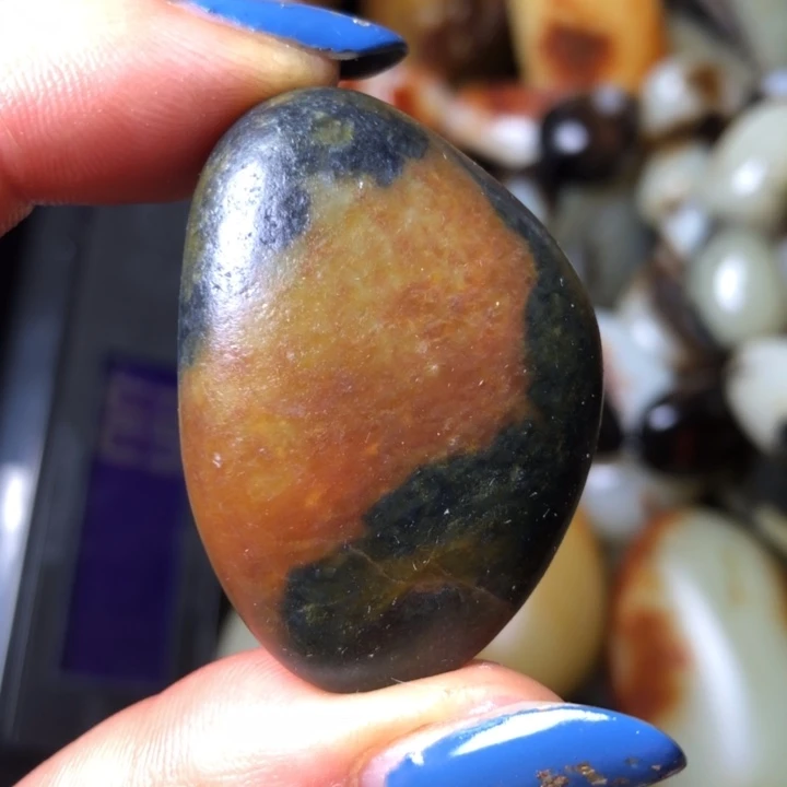 和田玉未镶嵌珠宝奇石