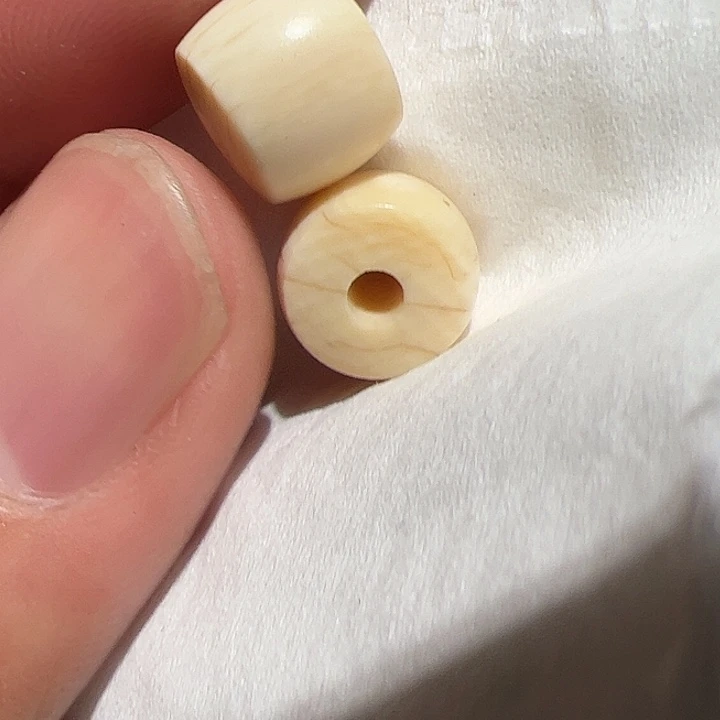 玻璃颈饰你在一起的