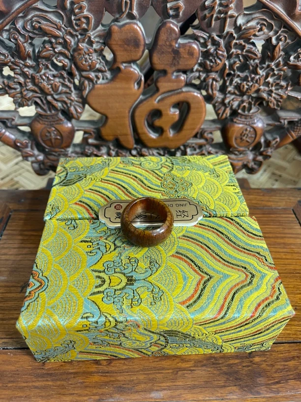 祥瑞戒指摆件a127