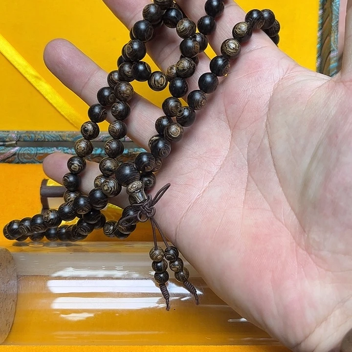 大叶紫檀（黑酸枝木类）