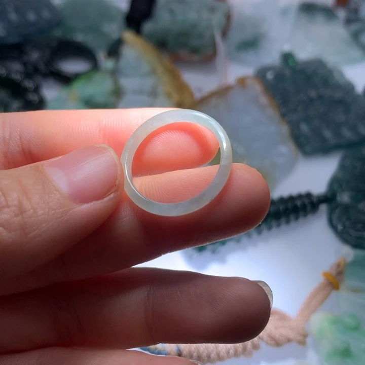 翡翠颈饰未镶嵌保真天然A货翡翠