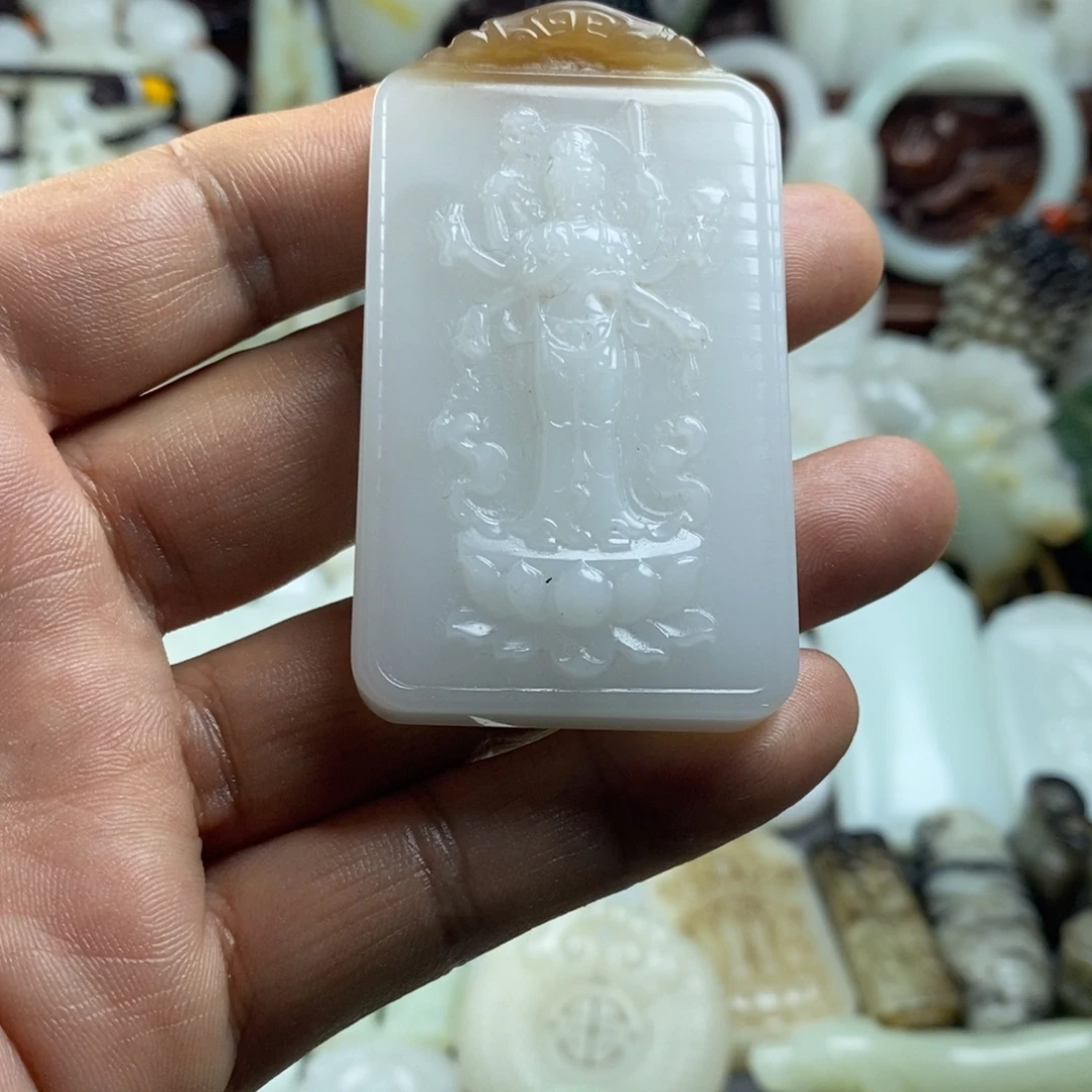 万***意和田玉（糖玉）未镶嵌颈饰