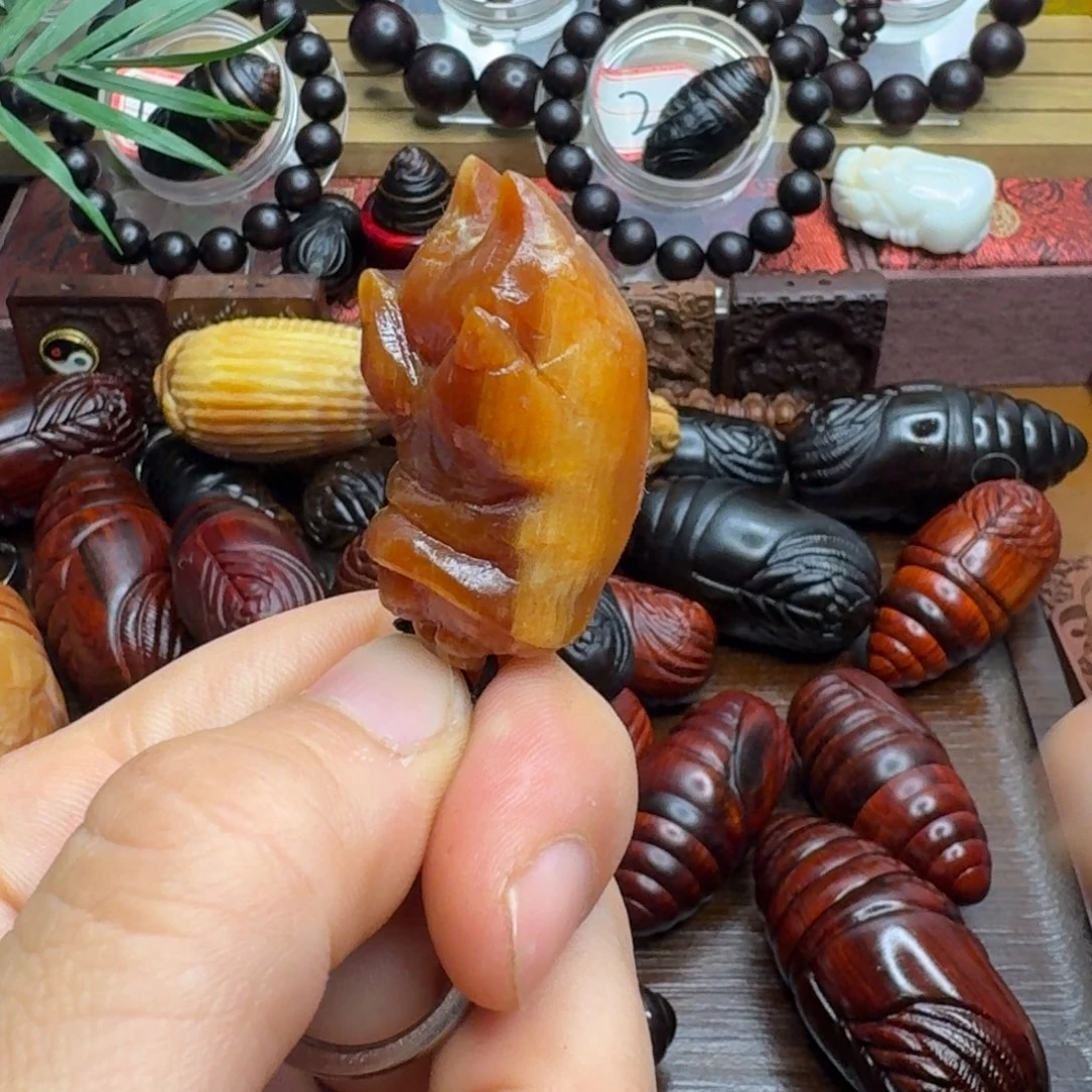 琥珀木搂钱耙子钥匙扣