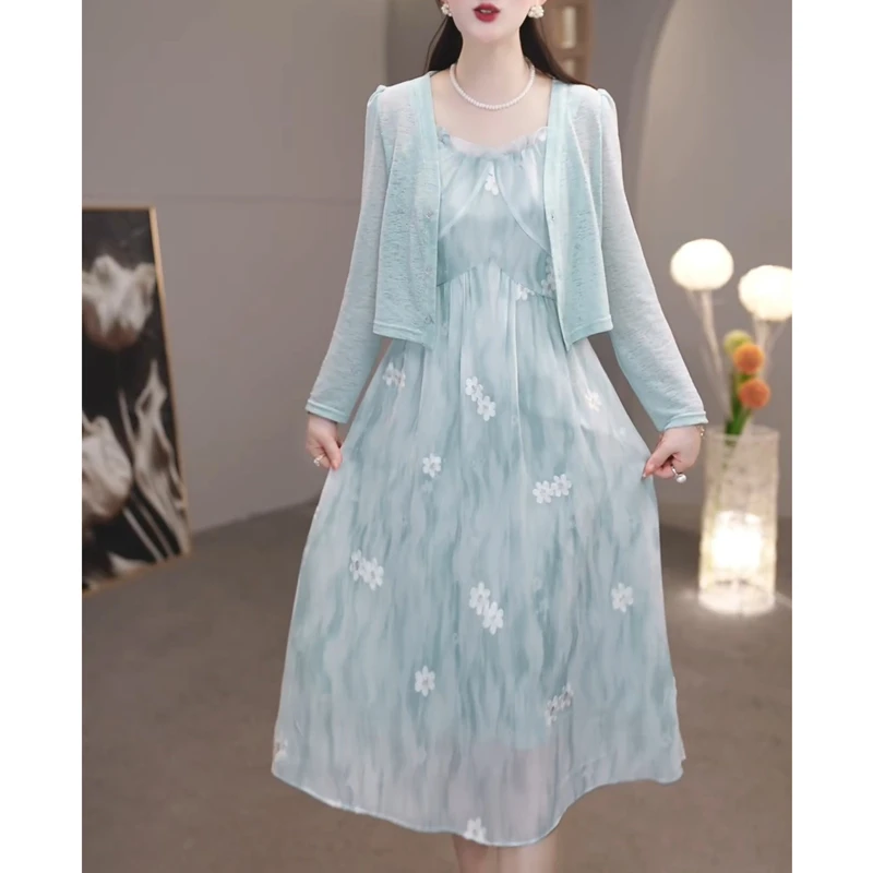 高档气质两件套连衣裙女春装新款收腰显瘦洋气外搭碎花套装裙子