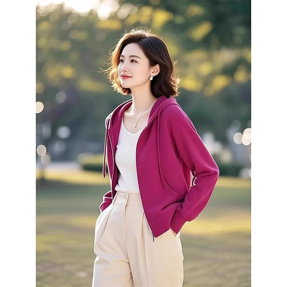 2025开春新款今年流行休闲百搭小个子短款减龄玫红色连帽