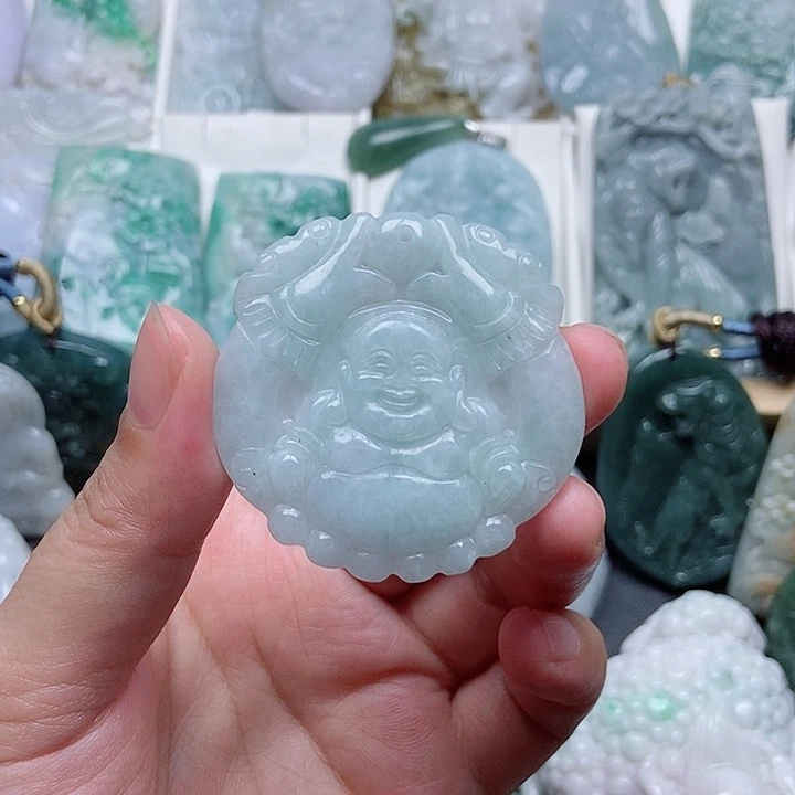 翡翠未镶嵌吊坠(赠链)翡翠