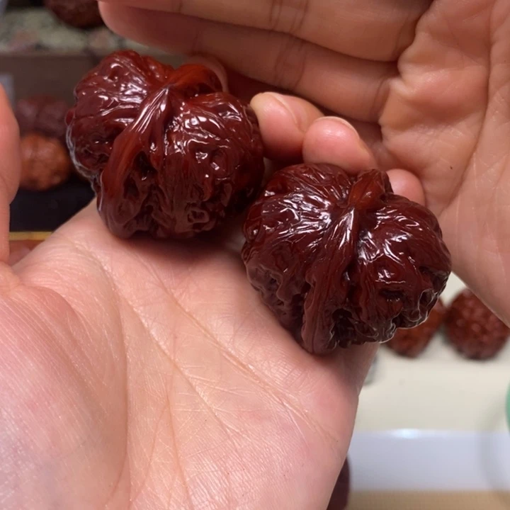 文玩核桃手串元宝