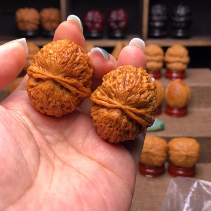 橄榄核吊坠5盘龙玉凤绣球38