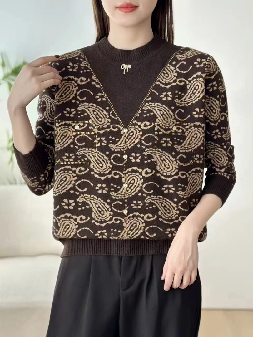 1.3重工烫钻气质针织上衣25406