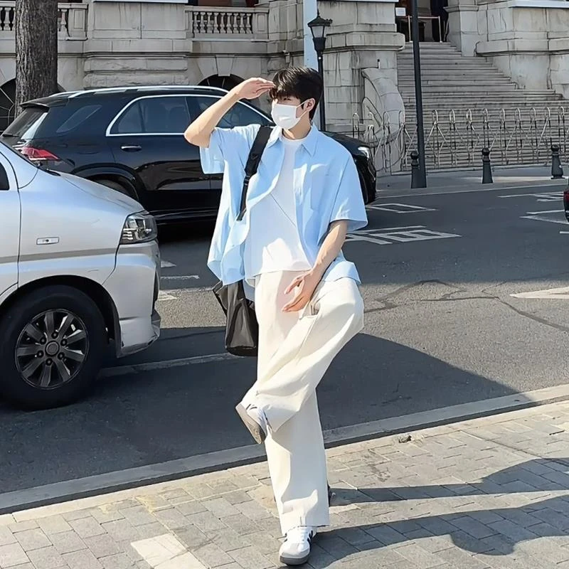 冰丝蓝色短袖衬衫男阳光干净男生穿搭淡蓝色海边穿搭夏季薄款外套