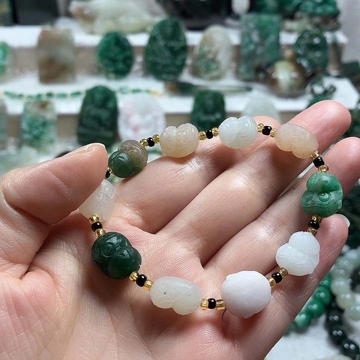 独山玉未镶嵌吊坠