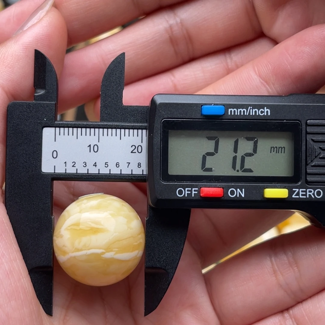 M***e琥珀未镶嵌裸石蜜蜡圆珠梦微瑕