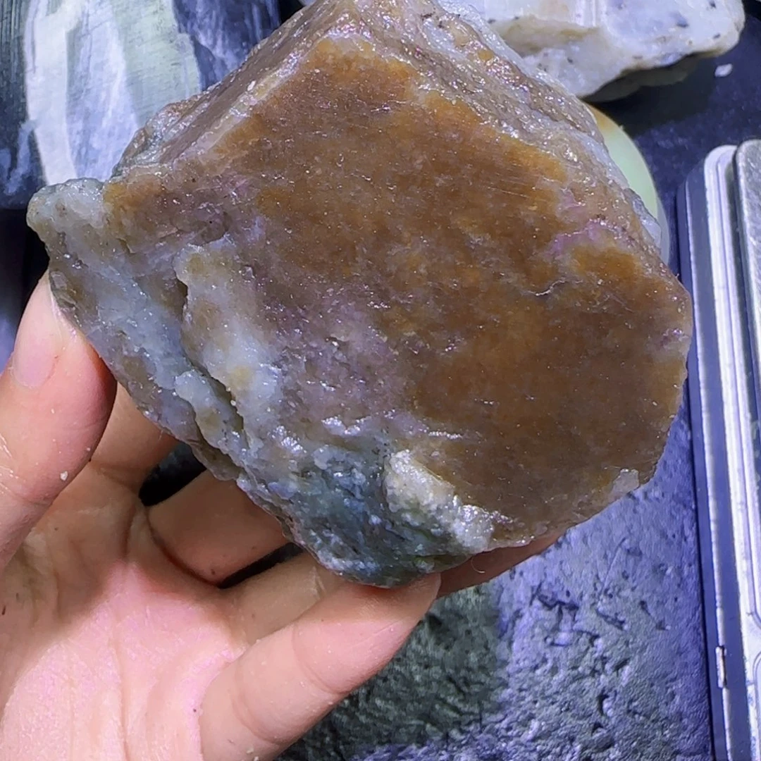 和田玉未镶嵌珠宝半成品