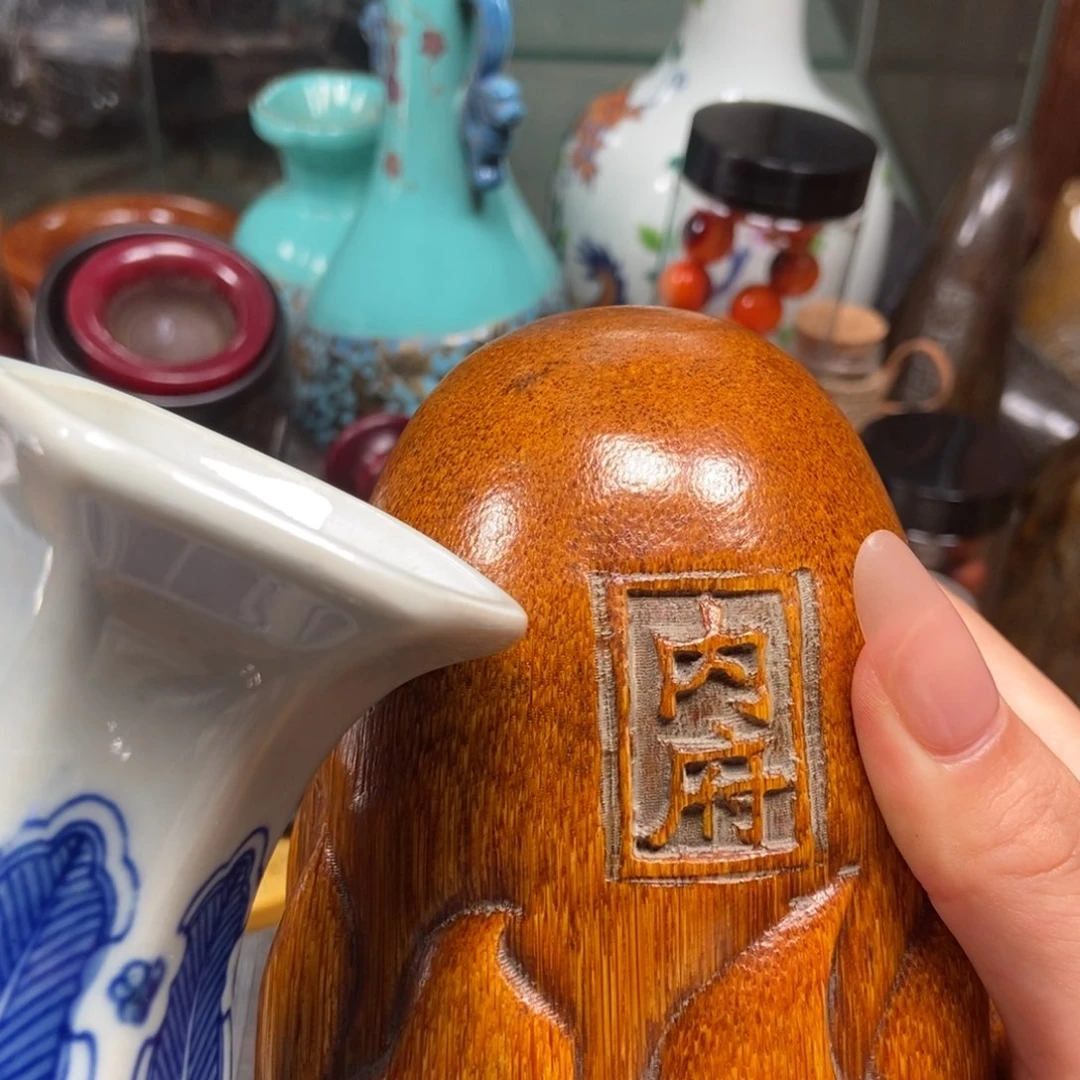 星***光主播节目主持人和主持人的表演